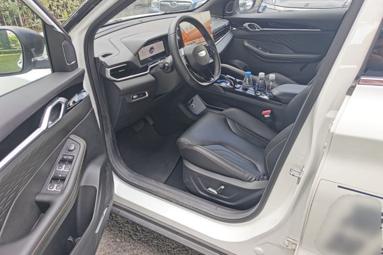 Used Geely Auto Coolray 2025 Bin Yue L 1.5T DCT Starlight Edition Driver Seat