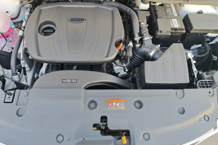 Used Geely Auto Coolray 2025 1.5L CVT Super Edition Engine Bay