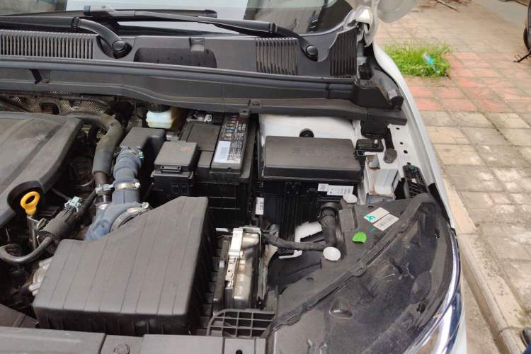 Used Geely Auto Coolray 2025 1.5L CVT Super Edition Engine Bay Left