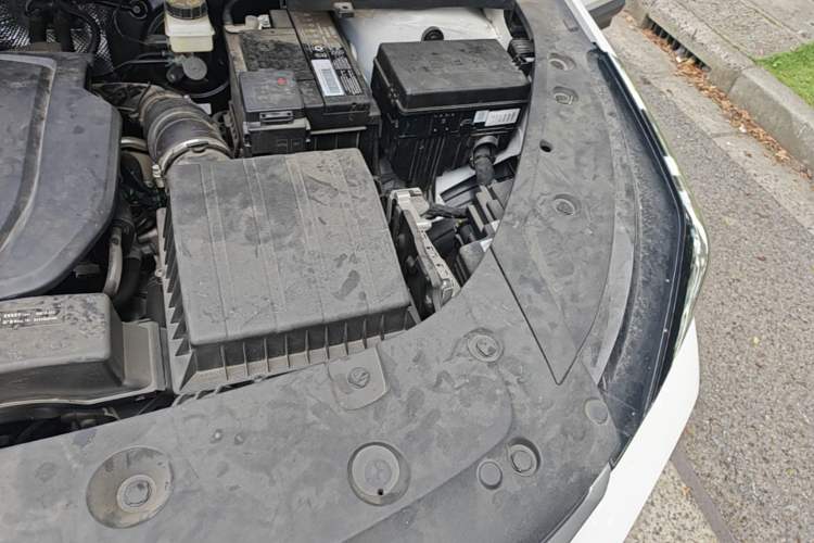 Used Geely Auto Coolray 2025 Bin Yue L 1.5T DCT Starlight Edition Engine Bay Left
