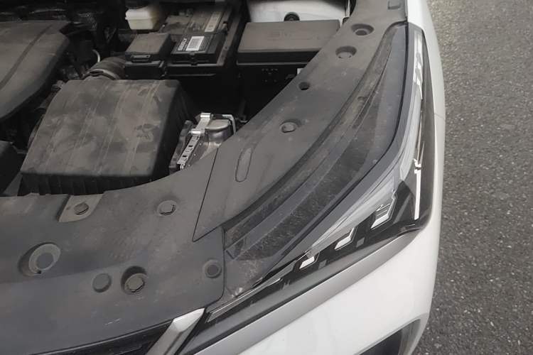 Used Geely Auto Coolray 2025 Bin Yue L 1.5TD DCT Star Diamond Engine Bay Left