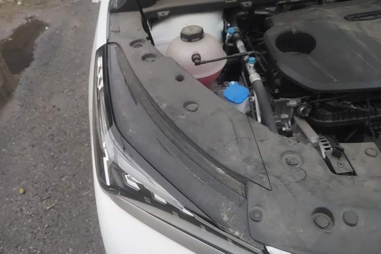 Used Geely Auto Coolray 2025 Bin Yue L 1.5TD DCT Star Diamond Engine Bay Right