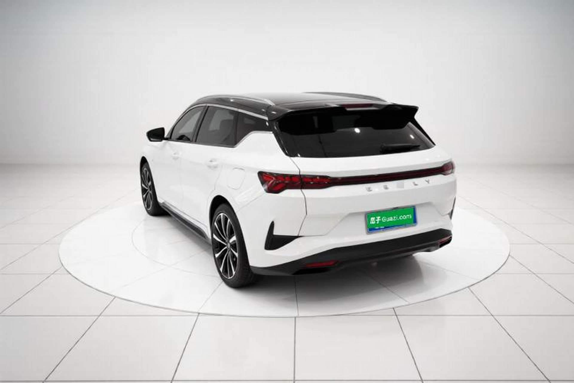 Used Geely Auto Coolray 2025 Bin Yue L 1.5T DCT Starlight Edition Exterior 2