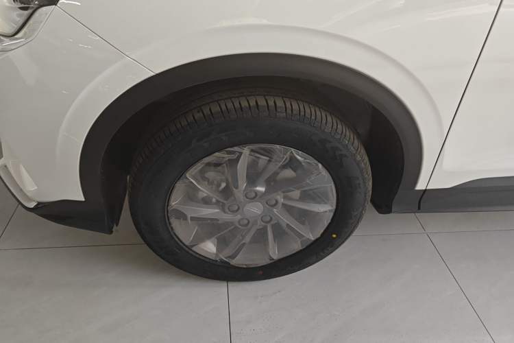 Used Geely Auto Coolray 2025 1.5L CVT Super Edition Exterior 4
