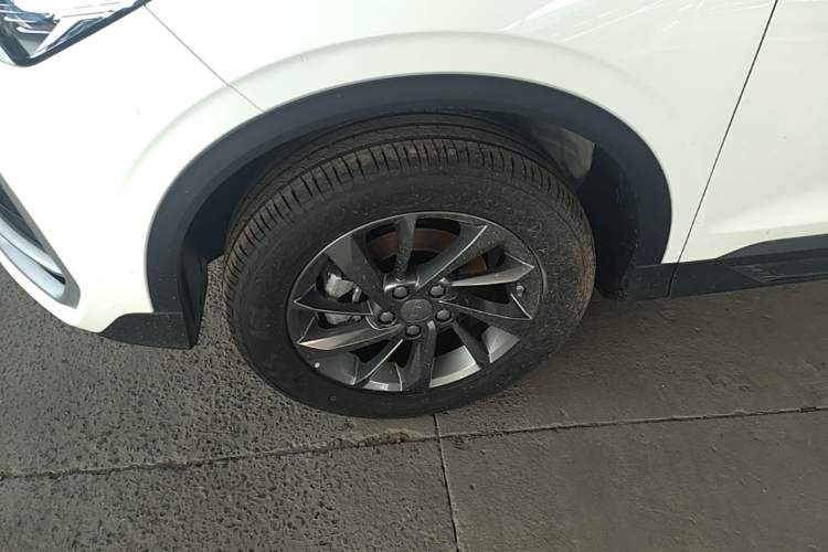 Used Geely Auto Coolray 2025 Bin Yue L 1.5TD DCT Beyond Edition Exterior 4