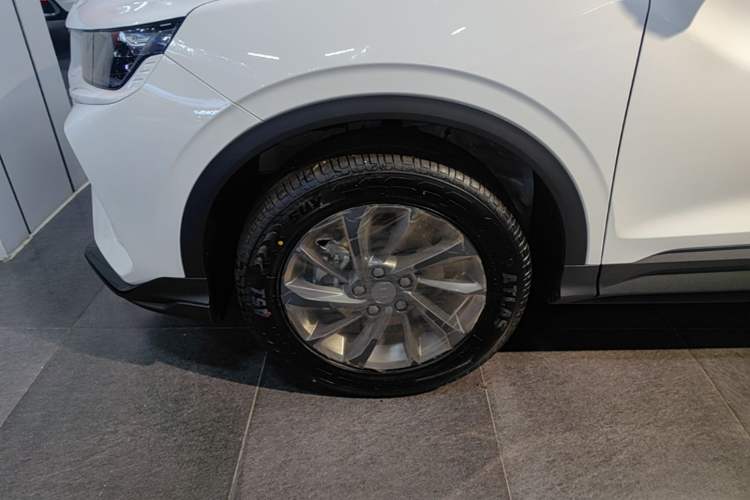 Used Geely Auto Coolray 2025 1.5L CVT Super Edition Exterior 4