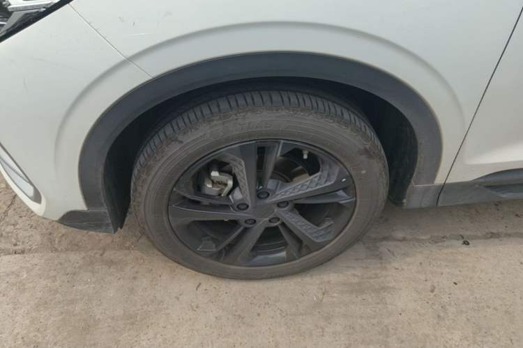 Used Geely Auto Coolray 2025 Bin Yue L 1.5T DCT Starlight Edition Exterior 4