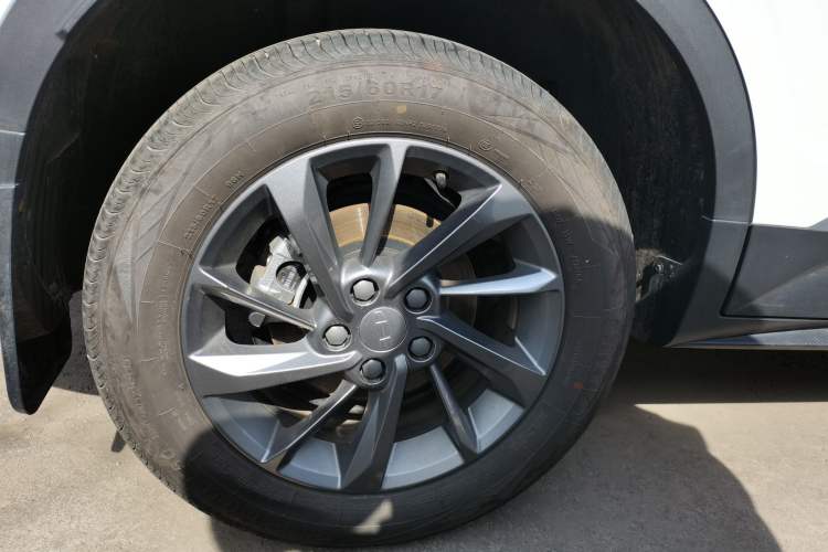 Used Geely Auto Coolray 2025 1.5L CVT Super Edition Exterior 5