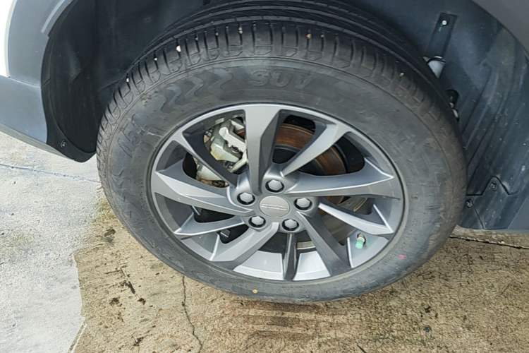 Used Geely Auto Coolray 2025 Bin Yue L 1.5TD DCT Beyond Edition Exterior 5
