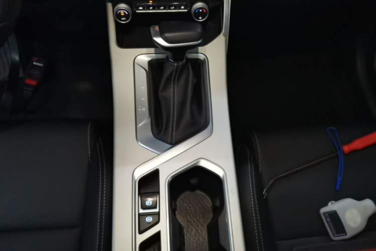 Used Geely Auto Coolray 2025 Model 1.5L CVT Superpower Edition MAX Gear Lever