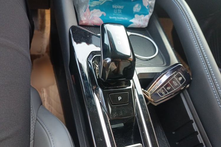Used Geely Auto Coolray 2025 Bin Yue L 1.5T DCT Starlight Edition Gear Lever