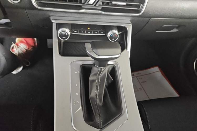 Used Geely Auto Coolray 2025 1.5L CVT Super Edition Gear Lever