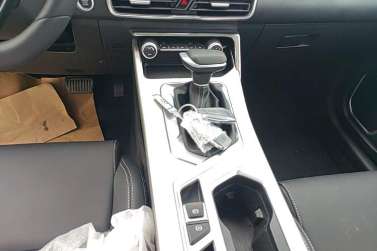 Used Geely Auto Coolray 2025 1.5L CVT Super Edition Gear Lever