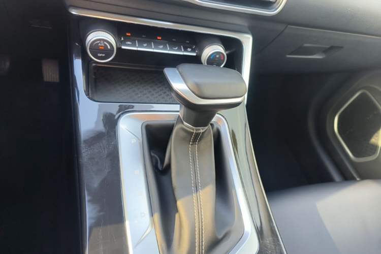 Used Geely Auto Coolray 2025 Model 1.5L CVT Superpower Edition MAX Gear Lever