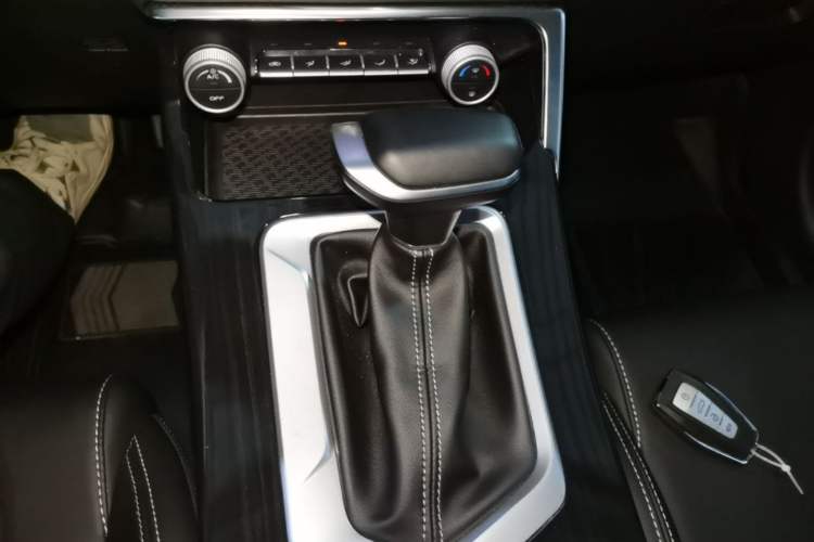 Used Geely Auto Coolray 2025 Model 1.5L CVT Superpower Edition MAX Gear Lever
