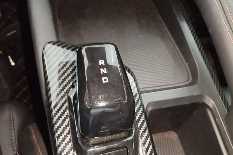 Used Geely Auto Coolray 2025 Model Bin Yue L 1.5TD DCT Battle Gear Lever