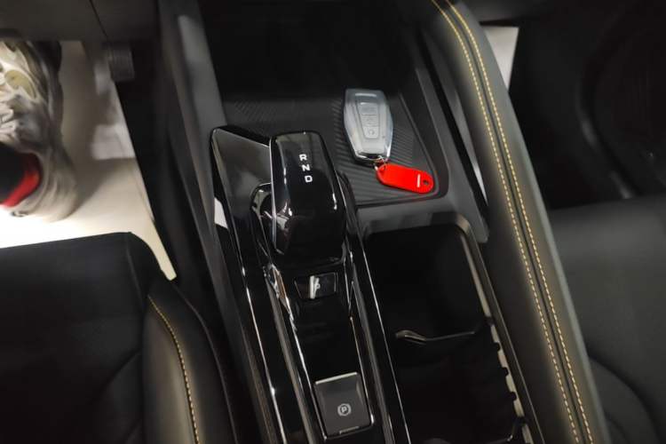 Used Geely Auto Coolray 2025 Bin Yue L 1.5TD DCT Beyond Edition Gear Lever