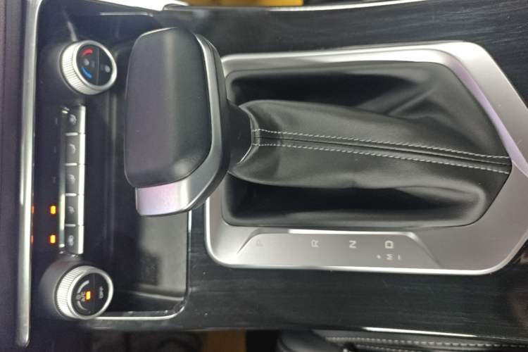 Used Geely Auto Coolray 2025 Model 1.5L CVT Superpower Edition MAX Gear Lever