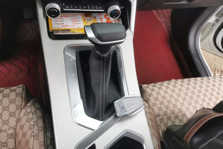 Used Geely Auto Coolray 2025 1.5L CVT Super Edition Gear Lever