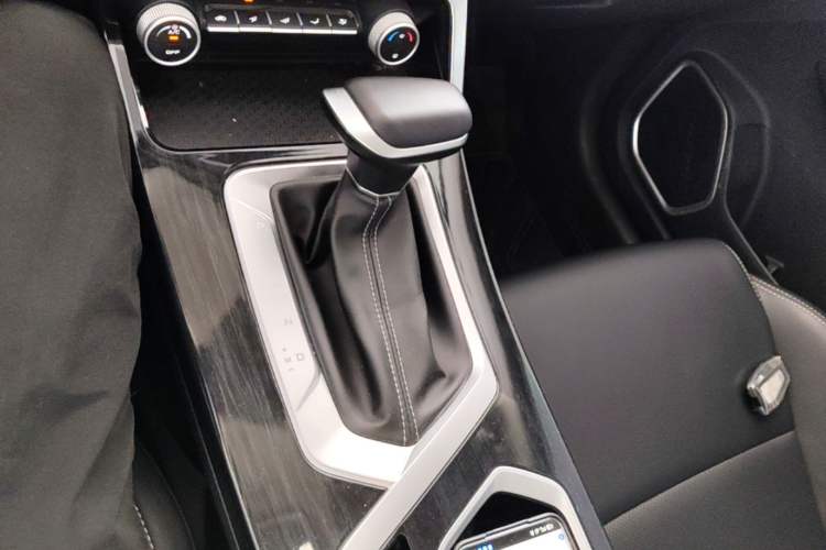 Used Geely Auto Coolray 2025 Model 1.5L CVT Superpower Edition MAX Gear Lever