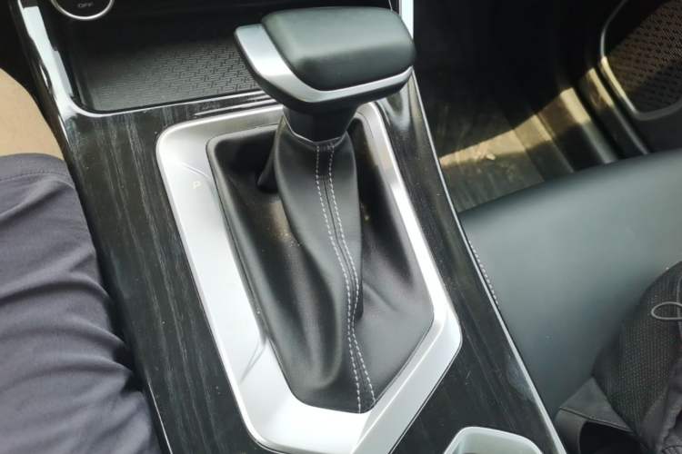 Used Geely Auto Coolray 2025 Model 1.5L CVT Superpower Edition MAX Gear Lever