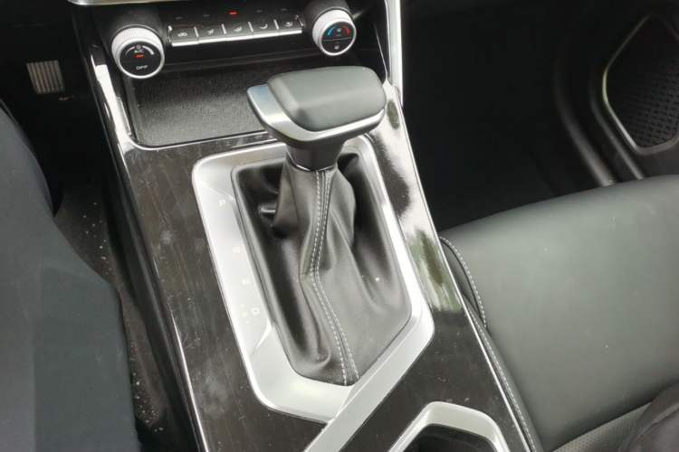Used Geely Auto Coolray 2025 Model 1.5L CVT Superpower Edition MAX Gear Lever