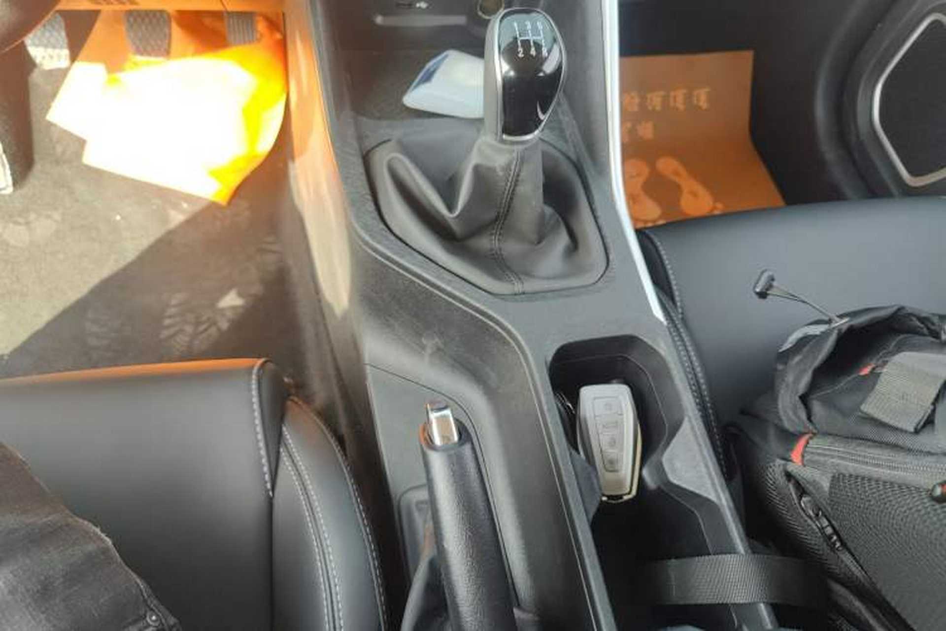 Used Geely Auto Coolray 2025 1.5L Manual Supercharged Edition Gear Lever