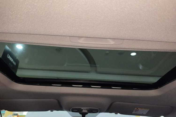 Used Geely Auto Coolray 2025 Model 1.5L CVT Superpower Edition MAX Headliner