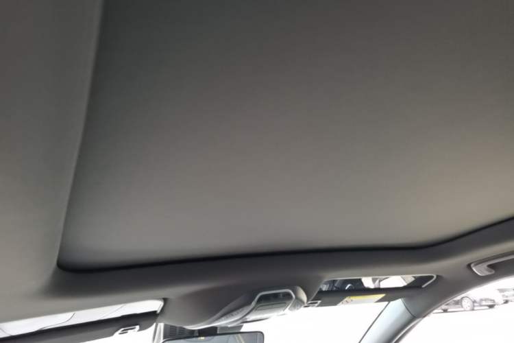 Used Geely Auto Coolray 2025 Bin Yue L 1.5T DCT Starlight Edition Headliner