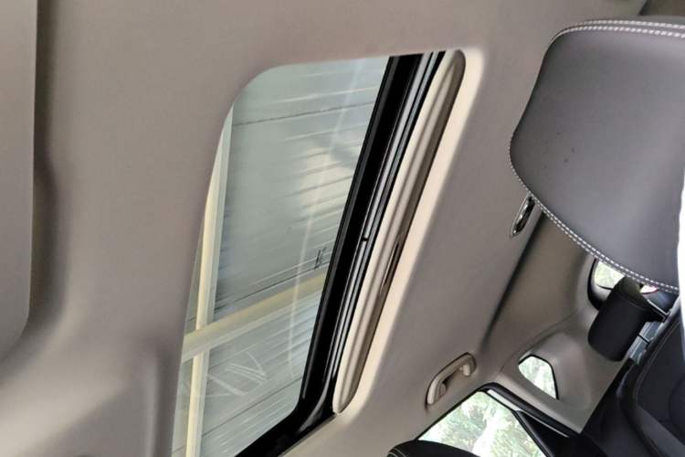 Used Geely Auto Coolray 2025 Model 1.5L CVT Superpower Edition MAX Headliner