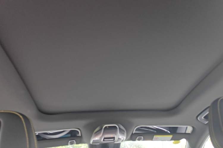 Used Geely Auto Coolray 2025 Bin Yue L 1.5T DCT Starlight Edition Headliner