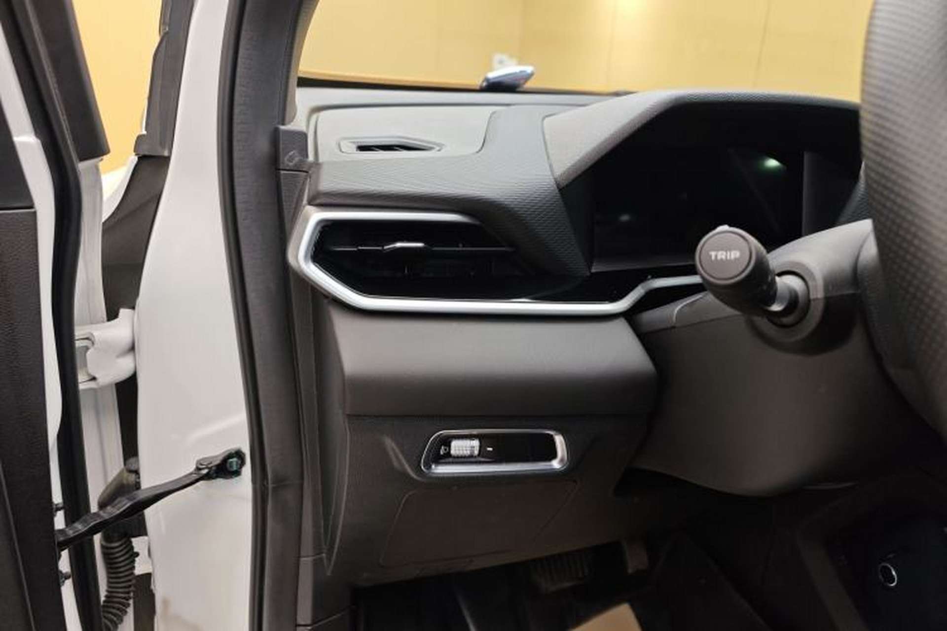 Used Geely Auto Coolray 2025 Bin Yue L 1.5T DCT Starlight Edition Interior 12