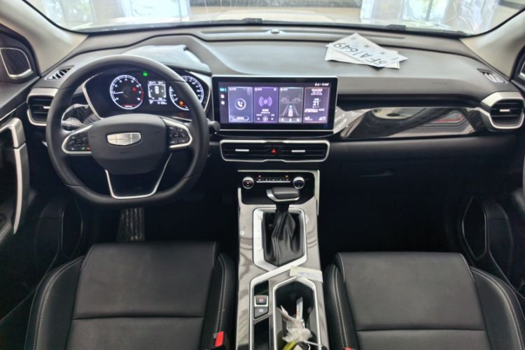 Used Geely Auto Coolray 2025 Model 1.5L CVT Superpower Edition MAX Interior 2