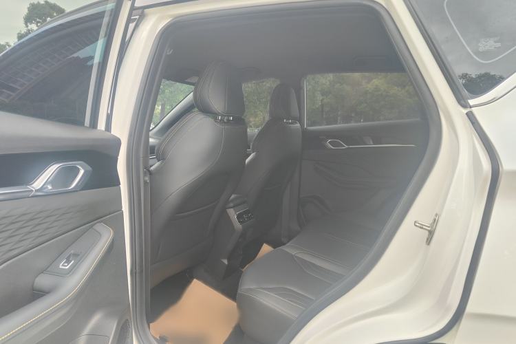 Used Geely Auto Coolray 2025 Bin Yue L 1.5TD DCT Star Diamond Interior 5