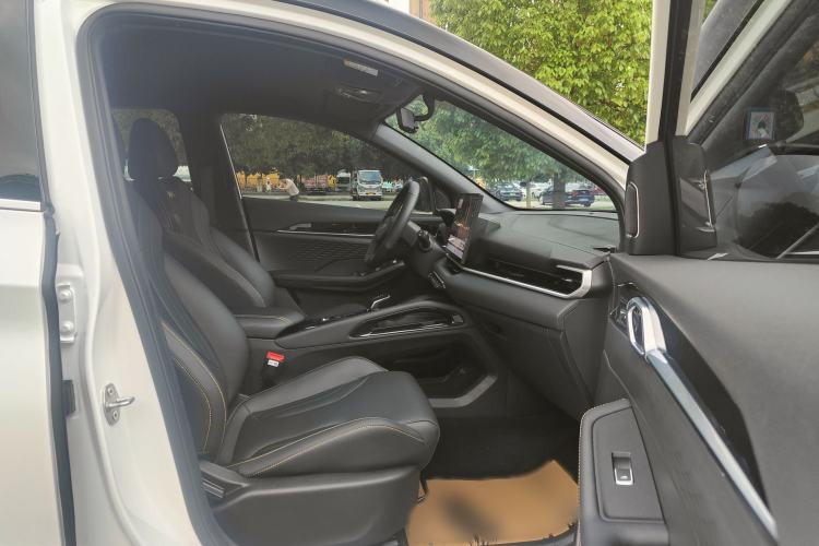 Used Geely Auto Coolray 2025 Bin Yue L 1.5TD DCT Star Diamond Interior 6