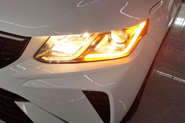 Used Geely Auto Coolray 2025 Model 1.5L CVT Superpower Edition MAX Left Front Headlight