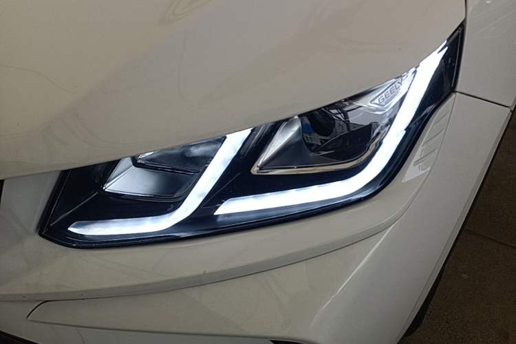 Used Geely Auto Coolray 2025 Model 1.5L CVT Superpower Edition MAX Left Front Headlight