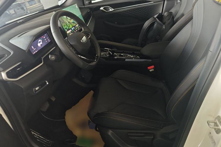Used Geely Auto Coolray 2025 Bin Yue L 1.5T DCT Starlight Edition Left Front Seat