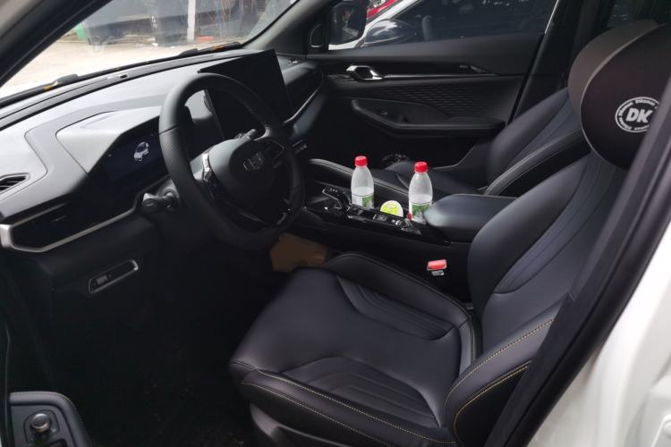 Used Geely Auto Coolray 2025 Bin Yue L 1.5T DCT Starlight Edition Left Front Seat