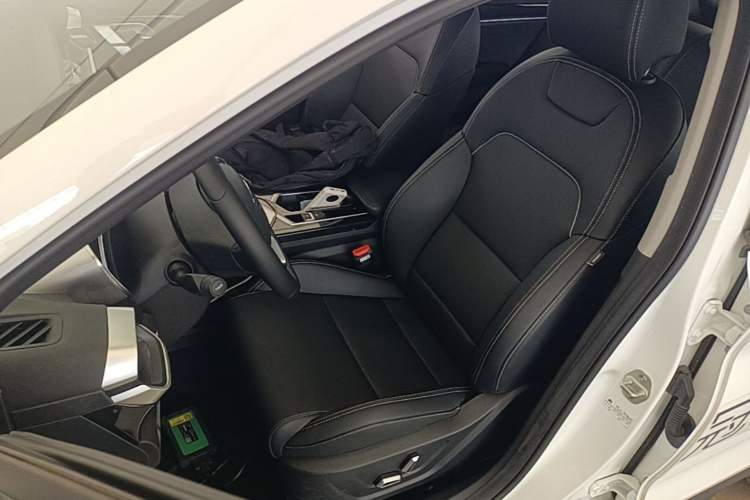 Used Geely Auto Coolray 2025 Model 1.5L CVT Superpower Edition MAX Left Front Seat