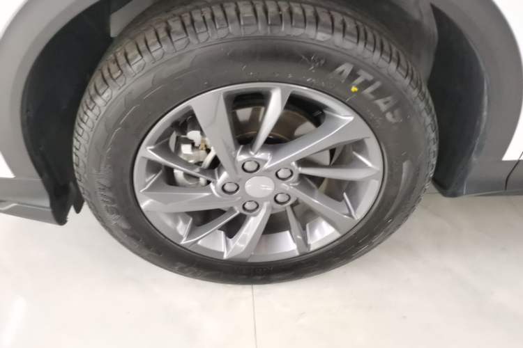 Used Geely Auto Coolray 2025 Model 1.5L CVT Superpower Edition MAX Left Front Wheel Hub