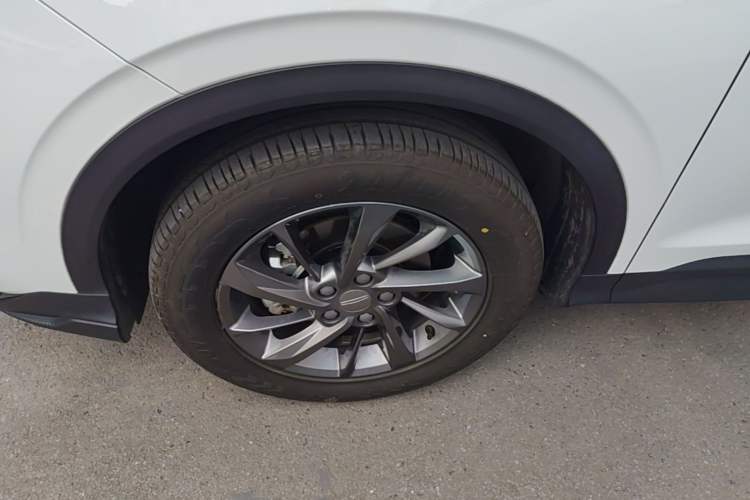 Used Geely Auto Coolray 2025 Model 1.5L CVT Superpower Edition MAX Left Front Wheel Hub