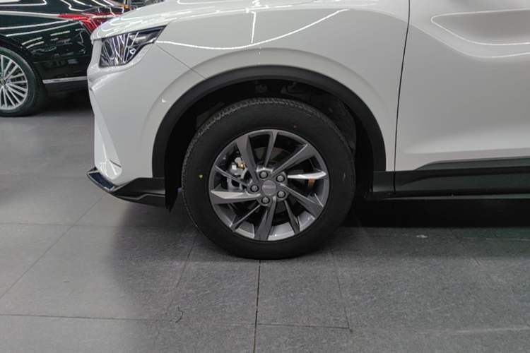Used Geely Auto Coolray 2025 Model 1.5L CVT Superpower Edition MAX Left Front Wheel Hub