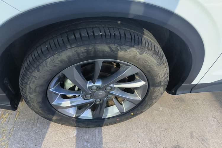 Used Geely Auto Coolray 2025 Model 1.5L CVT Superpower Edition MAX Left Front Wheel Hub