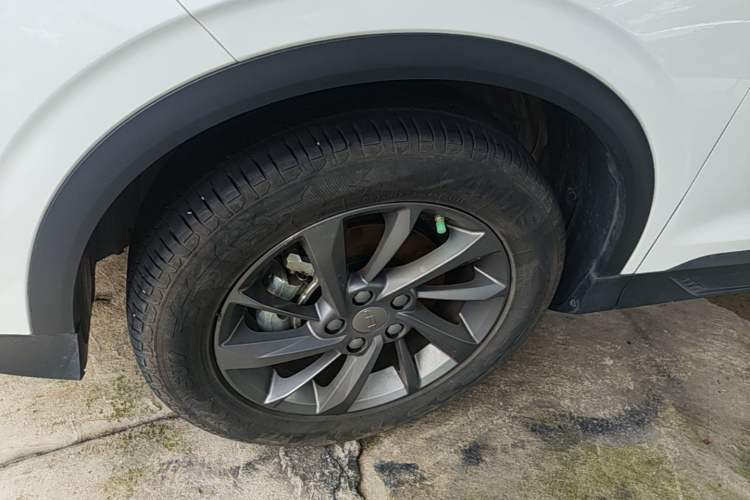 Used Geely Auto Coolray 2025 Bin Yue L 1.5TD DCT Beyond Edition Left Front Wheel Hub
