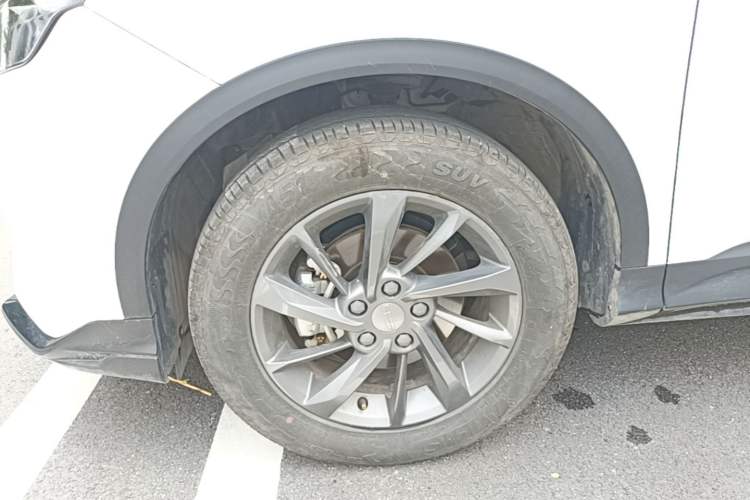 Used Geely Auto Coolray 2025 Model 1.5L CVT Superpower Edition MAX Left Front Wheel Hub