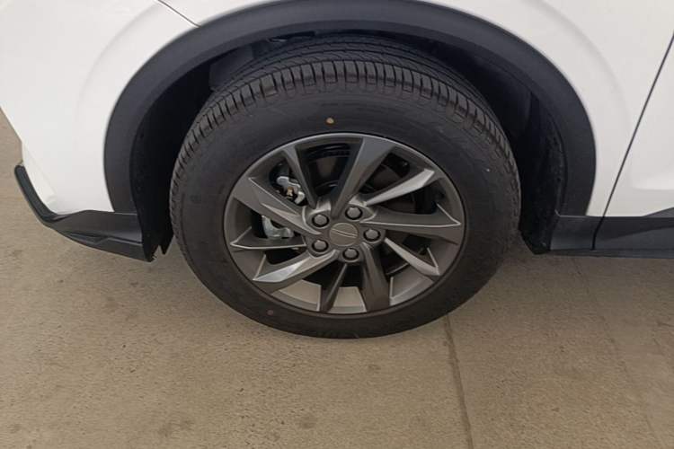 Used Geely Auto Coolray 2025 Model 1.5L CVT Superpower Edition MAX Left Front Wheel Hub