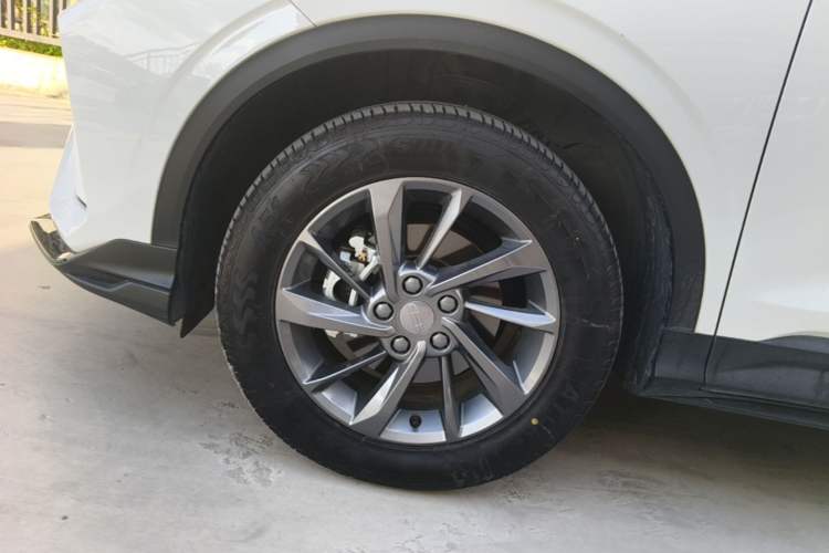 Used Geely Auto Coolray 2025 Model 1.5L CVT Superpower Edition MAX Left Front Wheel Hub