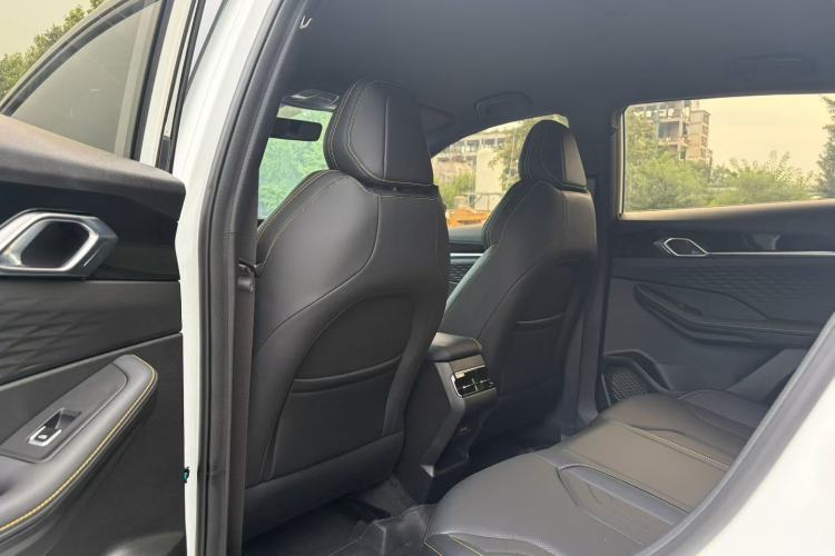Used Geely Auto Coolray 2025 Bin Yue L 1.5TD DCT Beyond Edition Left Rear Seat