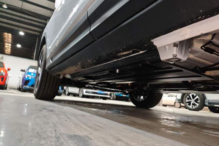 Used Geely Auto Coolray 2025 Bin Yue L 1.5TD DCT Beyond Edition Left Side Sill